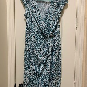 Apt 9 dress, White, green, size medium in excellent condition.